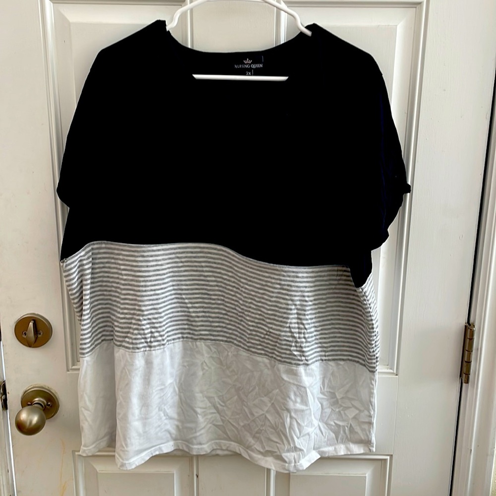 Nursing queen color block tandem nursing short sleeve shirt